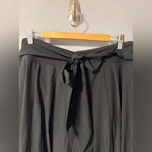 NWT HALARA Breezeful High Waisted Tie Side Split 2-in-1 Curved Hem Skirt. XL - Picture 10 of 14